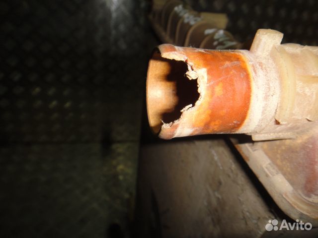 Радиатор охлаждения Doblo (00-15) дефект б/у