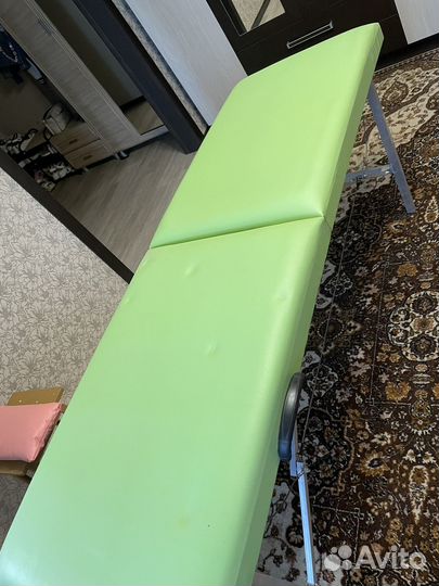 Массажный стол