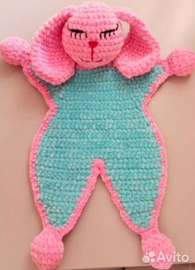 Вязаный зайка комфортер ручной работы