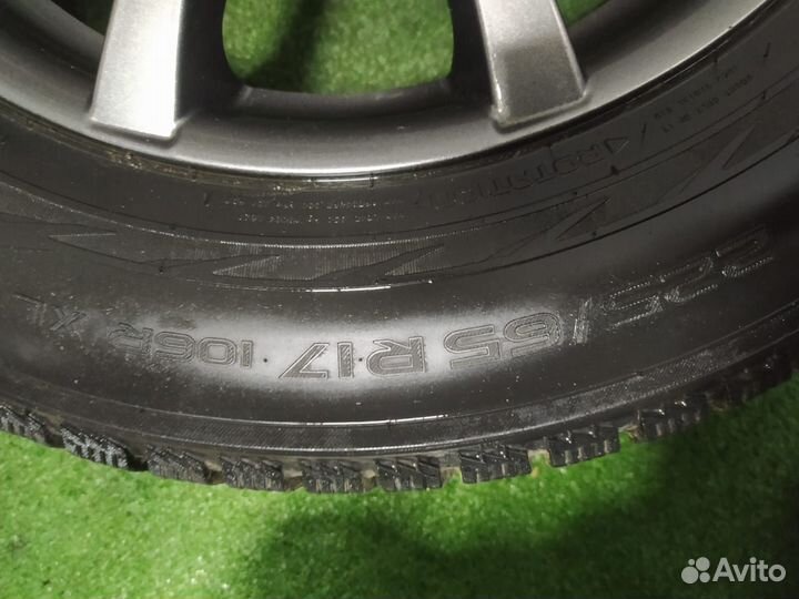Nokian Tyres Hakkapeliitta R2 SUV 225/65 R17 106R