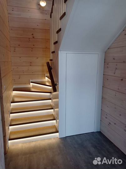Деревянная лестница