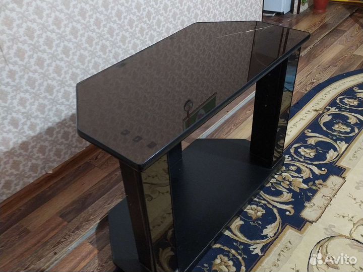 Подставка под телевизор