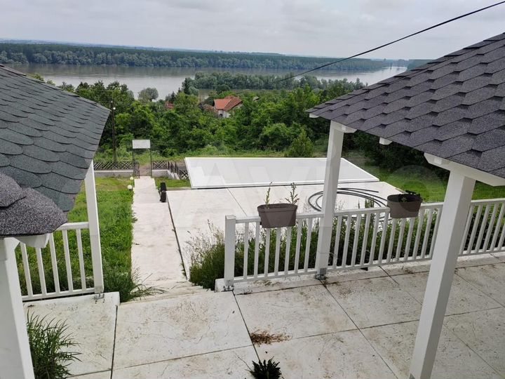 Гостиница 250 м² (Сербия)