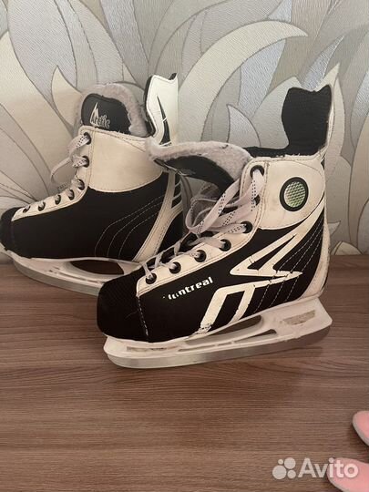 Коньки хоккейные б/у