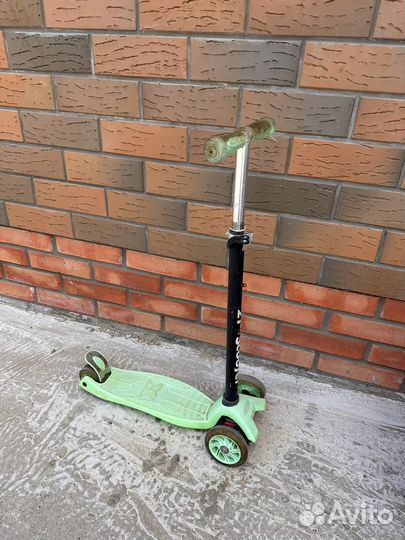 Самокат б/у детский трехколесный