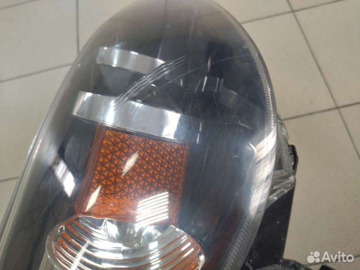 Фара правая Mazda 3 BK хетчбэк