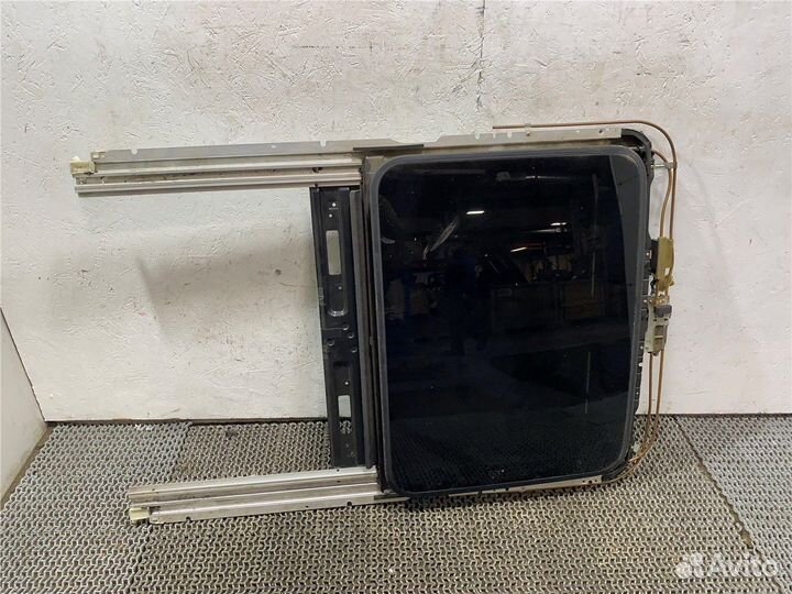 Люк Mazda MPV, 2004