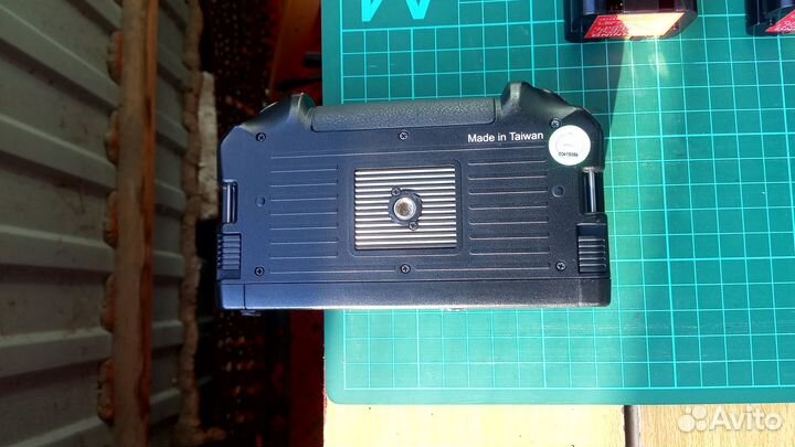 Батарейный блок для фотоаппаратов Nikon