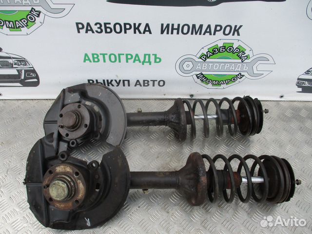 Кулак поворотный передний (под ABS) BMW E30 1986г