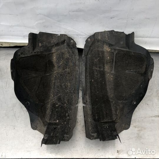 Подкрылок передний Opel Astra j Gtc