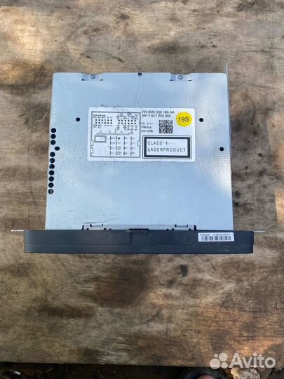 Штатная магнитола Volkswagen Tiguan 1