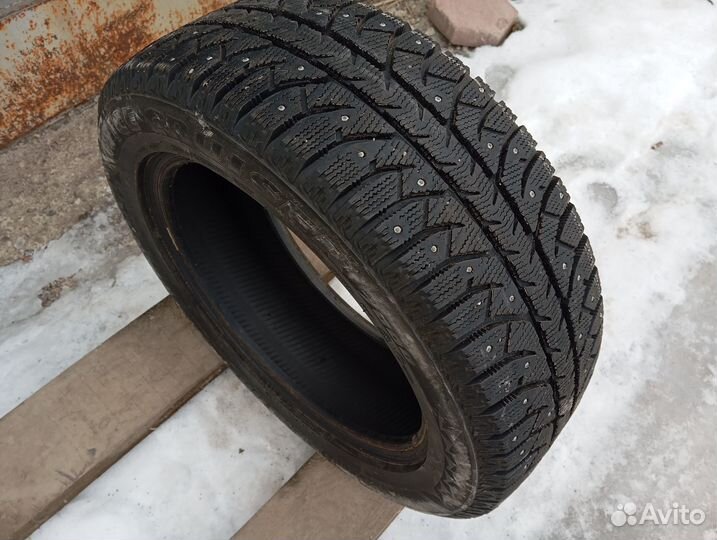 Bridgestone Ice Cruiser 7000 205/55 R16 91T