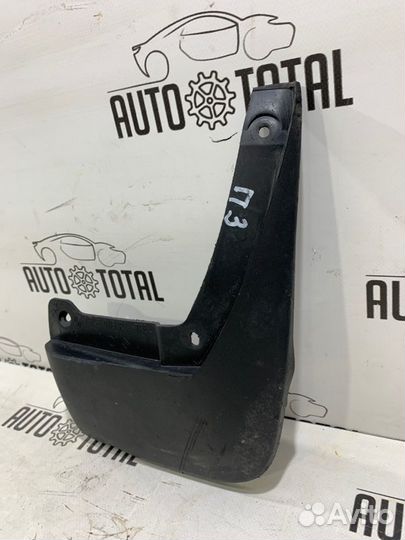 Брызговик задний правый Renault Logan 2 K7MA812