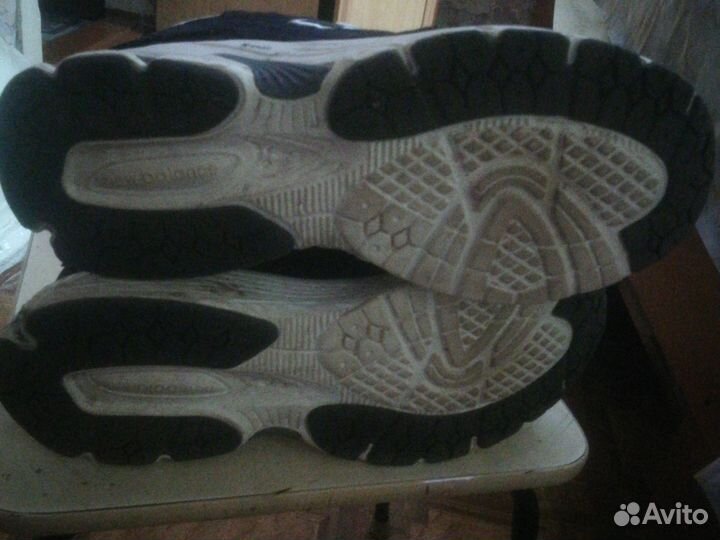Продам кроссовки