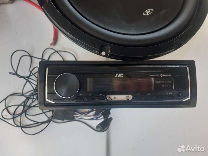 Магнитола JVC. с блютузом