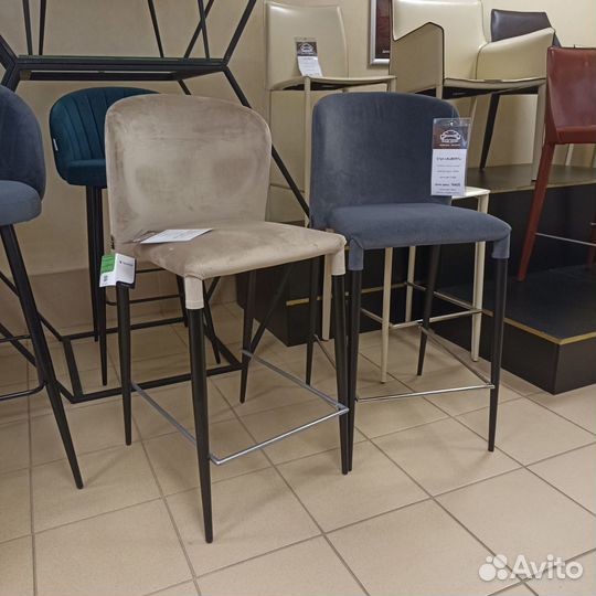 Стул полубарный Альберт