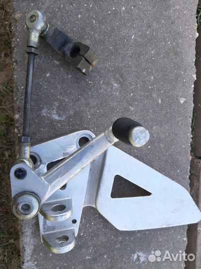 Кронштейн МКПП zzr 400-2