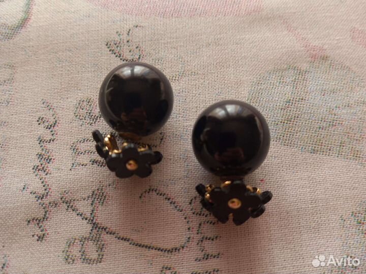 Серьги пусеты в стиле диор