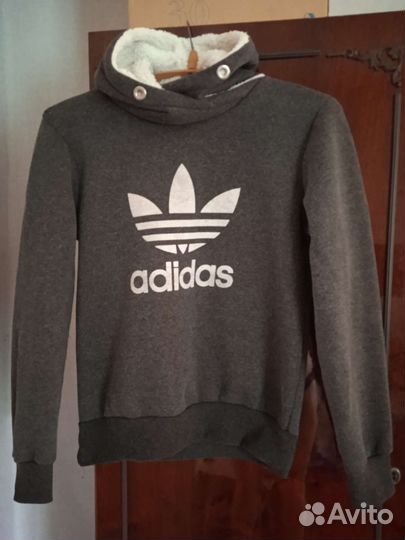 Костюм спортивный