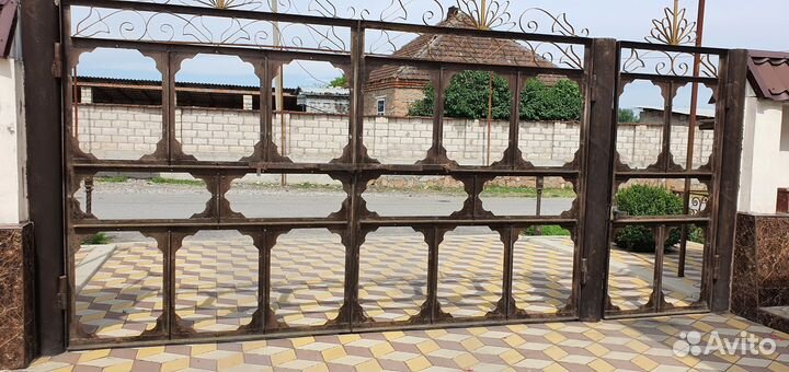 Капитальные ворота