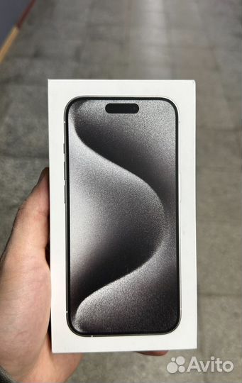 iPhone 15 Pro, 1 тб White Titanium sim+esim