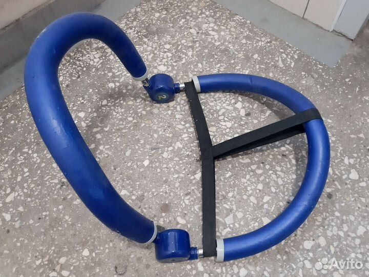 Тренажер для ног и ягодиц