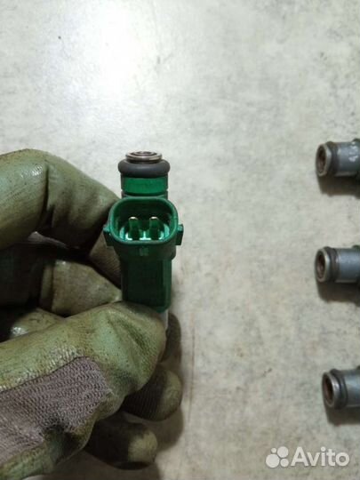 Форсунка Citroen C3 1 01F023