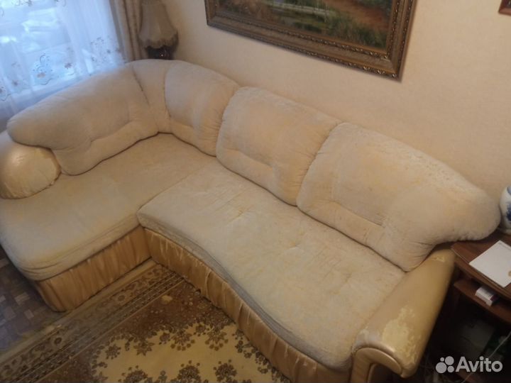 Угловой диван