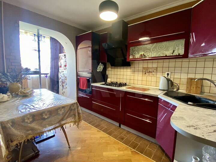 2-к. квартира, 52 м², 5/9 эт.