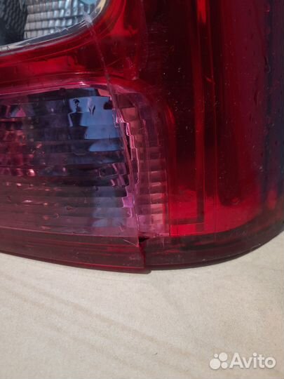 Фонарь задний рено логан