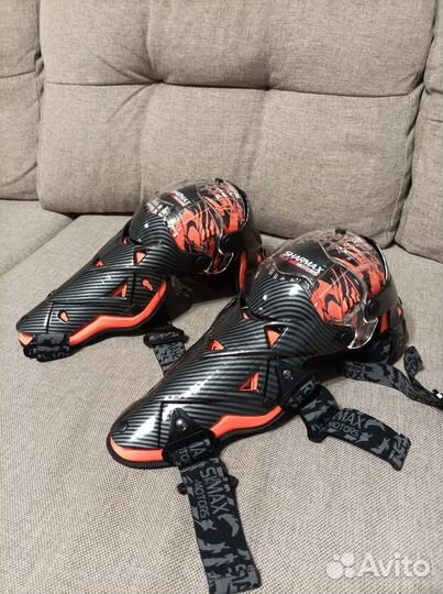 Наколенники для мото