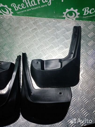 Брызговики Renault Logan