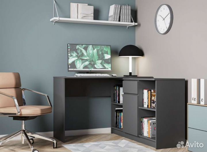 Стол компьютерный белый матовый