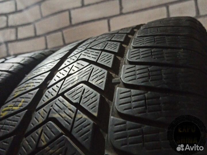 Pirelli Scorpion Winter 255/40 R21