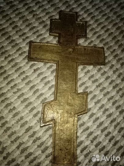 Старинный крест