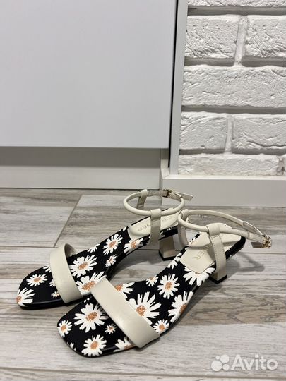 Босоножки женские 37 размер летние бело-черные