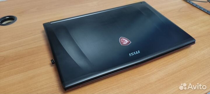 MSI GE72 mVR 7RG Apache Pro / 17