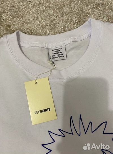 Футболка vetements