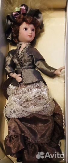 Кукла фарфоровая коллекционная