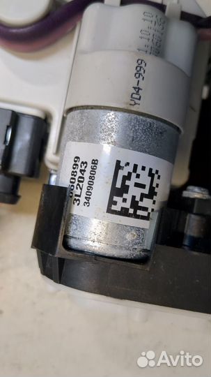 Ремень безопасности левый передний Audi A8 (D4), 2011