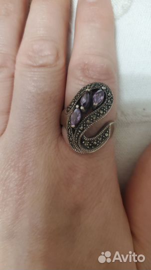 Женское кольцо с аметистом. Серебро