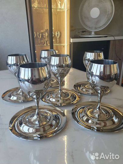 Набор столовой посуды новый