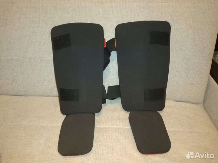 Защита для ног единоборства