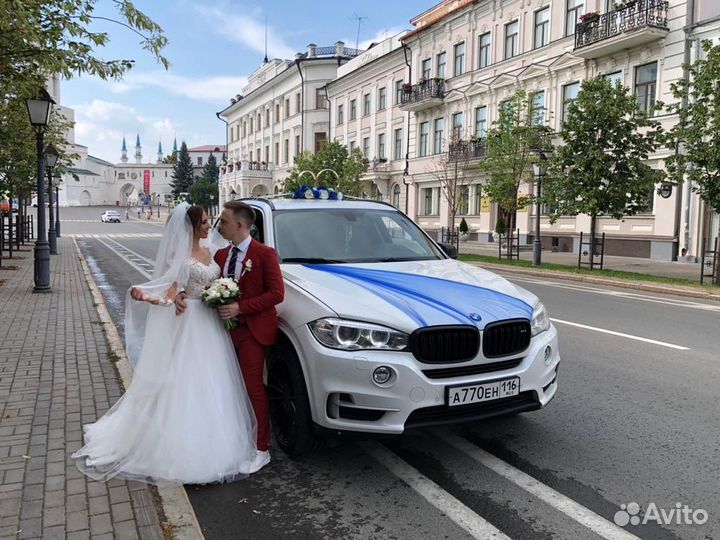 Свадебные украшения на машину синие