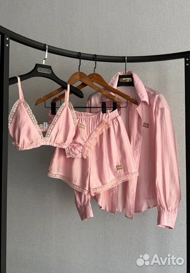 Стильный костюм 4ка Miu Miu хит лета 2024