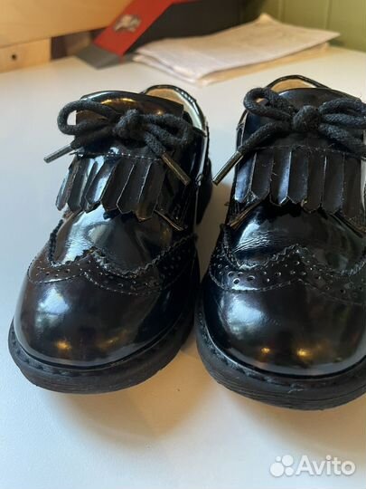 Ботиночки для девочки черные лаковые 24 размер