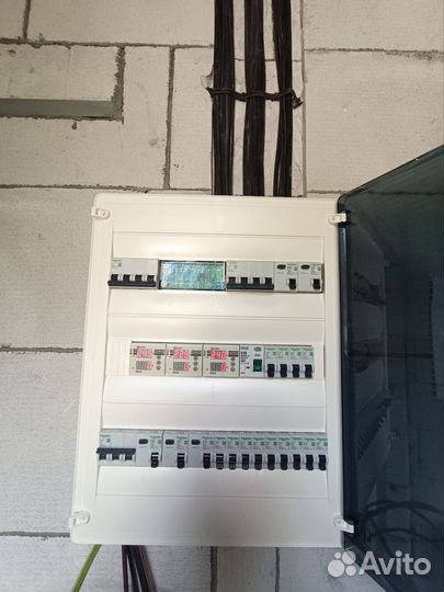 Электрик, услуги электрика