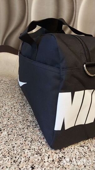 Спортивная сумка Nike