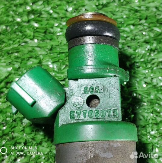 Форсунка топливная Mitsubishi Lancer Cedia 4G15 gd