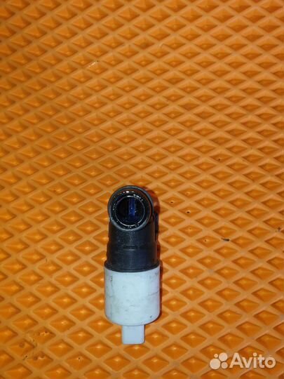 Насос омывателя Пежо 308